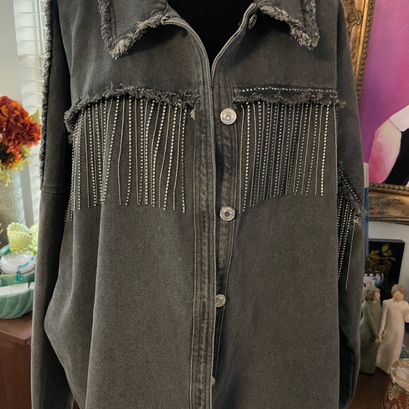 Jean jacket with rhinestone fringe - Picture 2 of 7